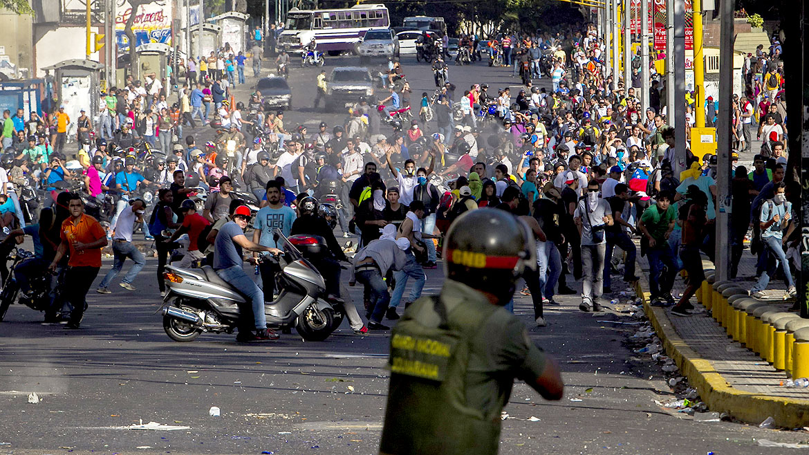 Andrés Serbin –  La revolución que no fue: la crisis venezolana y sus repercusiones regionales